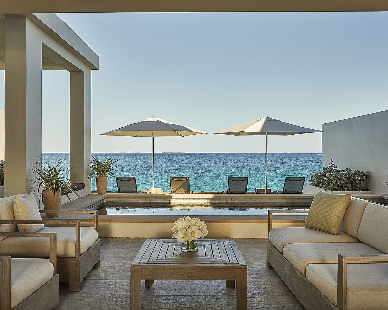 Five Bedroom Beachfront Villa Four Seasons Resort And Residences Anguilla Frosch Villa